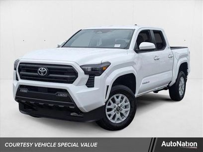 New 2024 Toyota Tacoma SR5