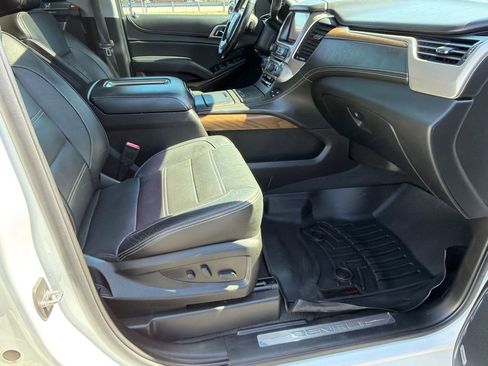 Used 2019 GMC Yukon XL Denali w/ Open Road Package image 13