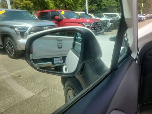Certified 2022 Toyota RAV4 XLE FWD image 11