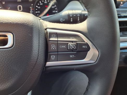Used 2025 Jeep Compass Limited AWD/4WD image 14