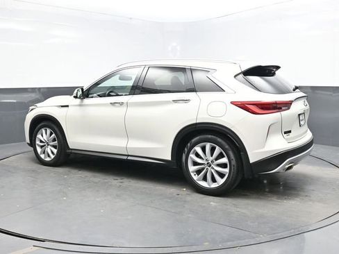 Used 2019 INFINITI QX50 Essential w/ Premium Heat Package image 4