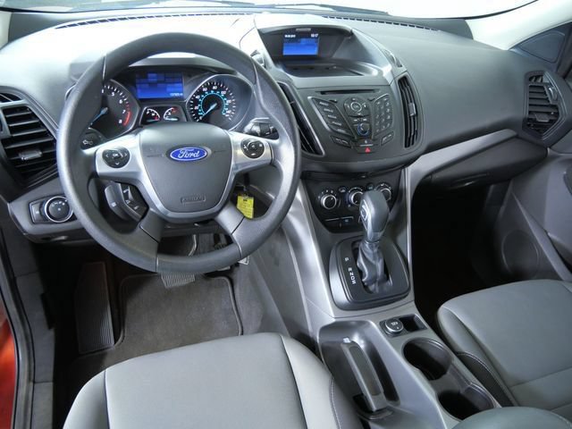 Used 2015 Ford Escape SE FWD image 3