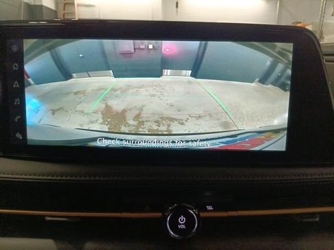 Used 2023 Nissan Ariya AWD image 20