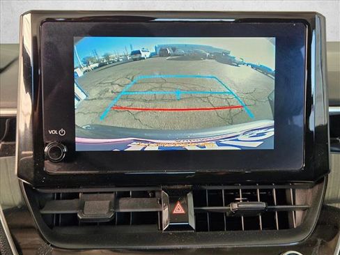 Used 2023 Toyota Corolla LE image 12