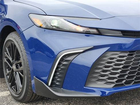 New 2026 Toyota Camry SE image 6