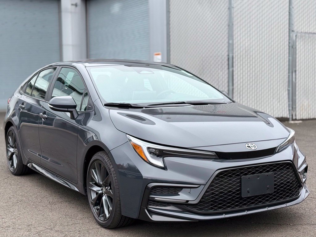 Used 2026 Toyota Corolla XSE FWD image 7