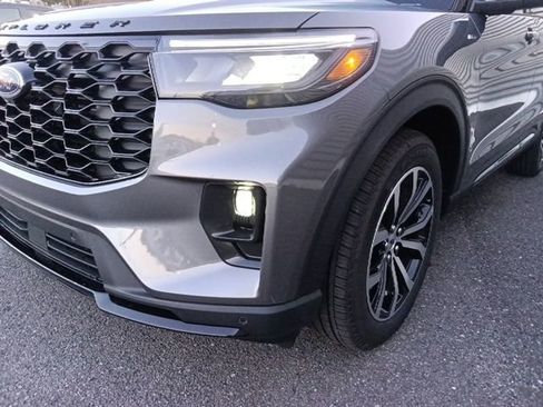 New 2026 Ford Explorer ST-Line w/ Premium Package image 9