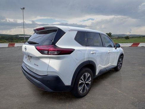Used 2021 Nissan Rogue SV AWD/4WD image 3