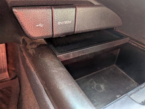 Used 2022 Toyota Camry LE image 16