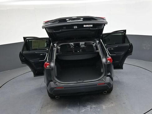 Used 2023 Toyota RAV4 XLE image 46