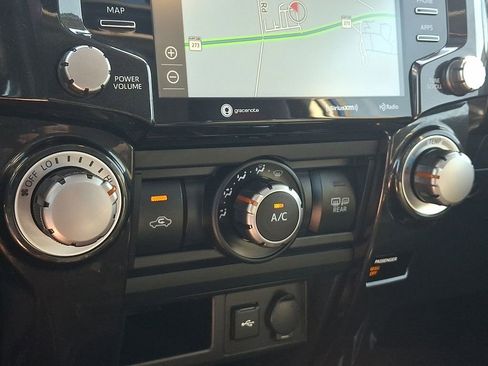 Used 2021 Toyota 4Runner Venture w/ Moonroof Package image 16