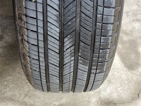 Used 2023 Chevrolet Equinox LT image 12