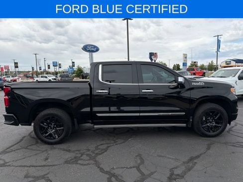 Used 2022 Chevrolet Silverado 1500 High Country w/ Technology Package AWD/4WD image 4