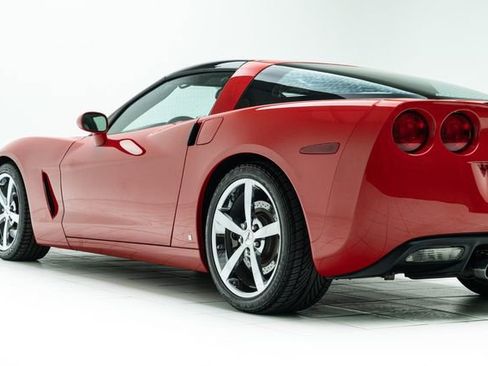 Used 2009 Chevrolet Corvette Coupe w/ Preferred Equipment Group image 18