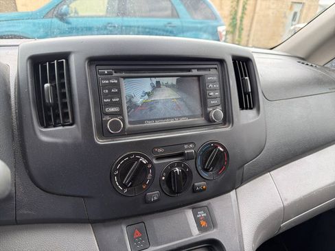 Used 2018 Nissan NV200 SV w/ Navigation Package FWD image 8