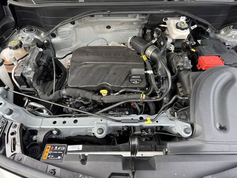 Used 2023 Buick Encore GX Select w/ Sport Touring Package image 32