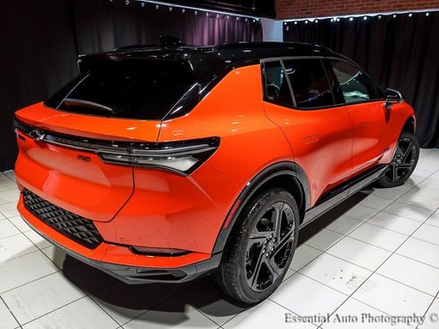 New 2026 Chevrolet Equinox EV RS image 8