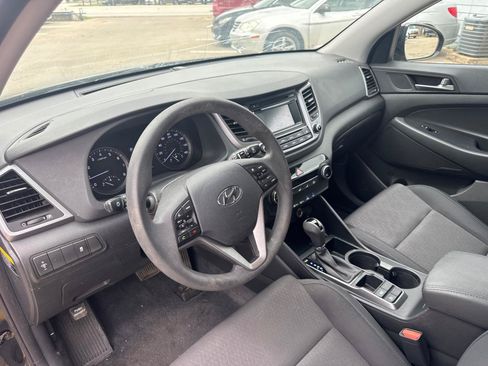 Used 2017 Hyundai Tucson SE w/ SE Popular Package 02 FWD image 15