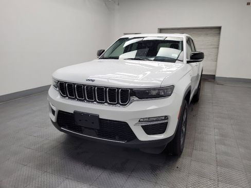 Used 2022 Jeep Grand Cherokee Limited 4xe w/ Luxury Tech Group II image 15