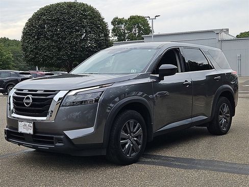 Certified 2023 Nissan Pathfinder S image 4