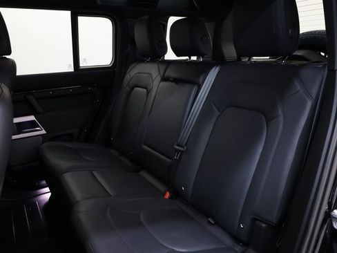 Used 2023 Land Rover Defender 110 SE image 74