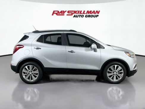 Used 2019 Buick Encore Preferred FWD image 8