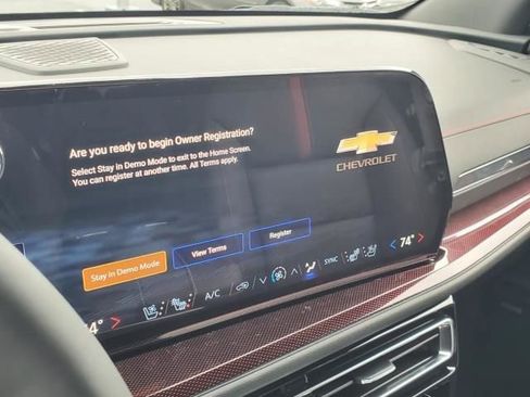 New 2026 Chevrolet Traverse RS image 18