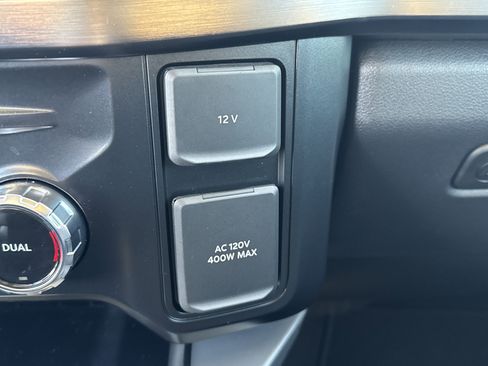 New 2026 Ford F250 Lariat w/ Black Appearance Package image 29