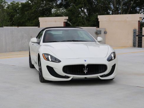 Used 2014 Maserati GranTurismo MC RWD image 13