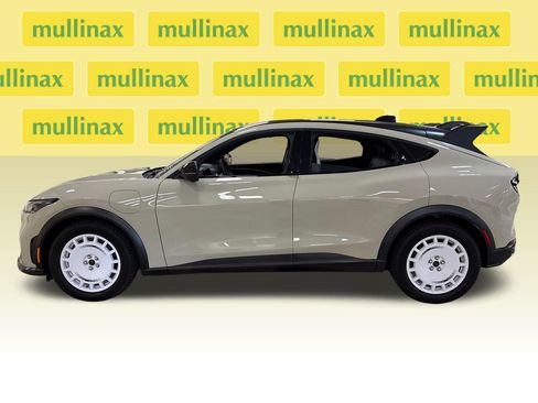 Certified 2025 Ford Mustang Mach-E GT image 11