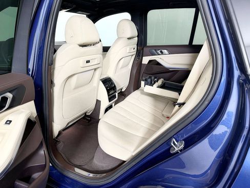 Used 2019 BMW X5 xDrive40i w/ M Sport Package AWD/4WD image 44