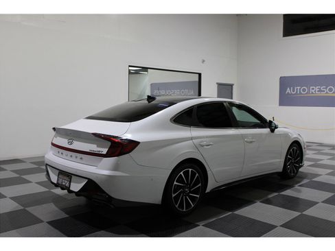 Used 2021 Hyundai Sonata Limited image 4