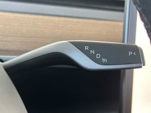 Used 2023 Tesla Model Y Long Range image 26