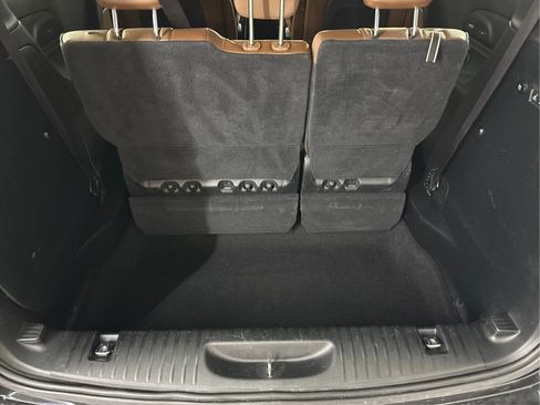 Used 2017 Chrysler Pacifica Limited FWD image 16