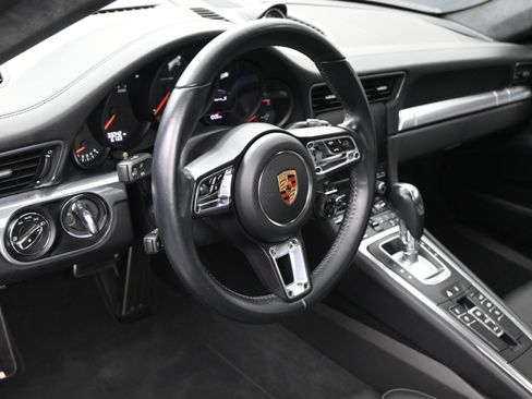 Certified 2017 Porsche 911 Carrera S image 5