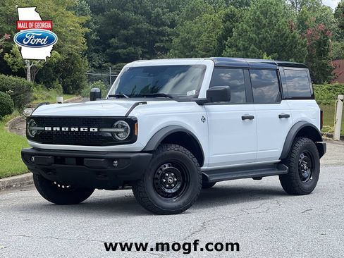 New 2026 Ford Bronco Outer Banks AWD/4WD image 1