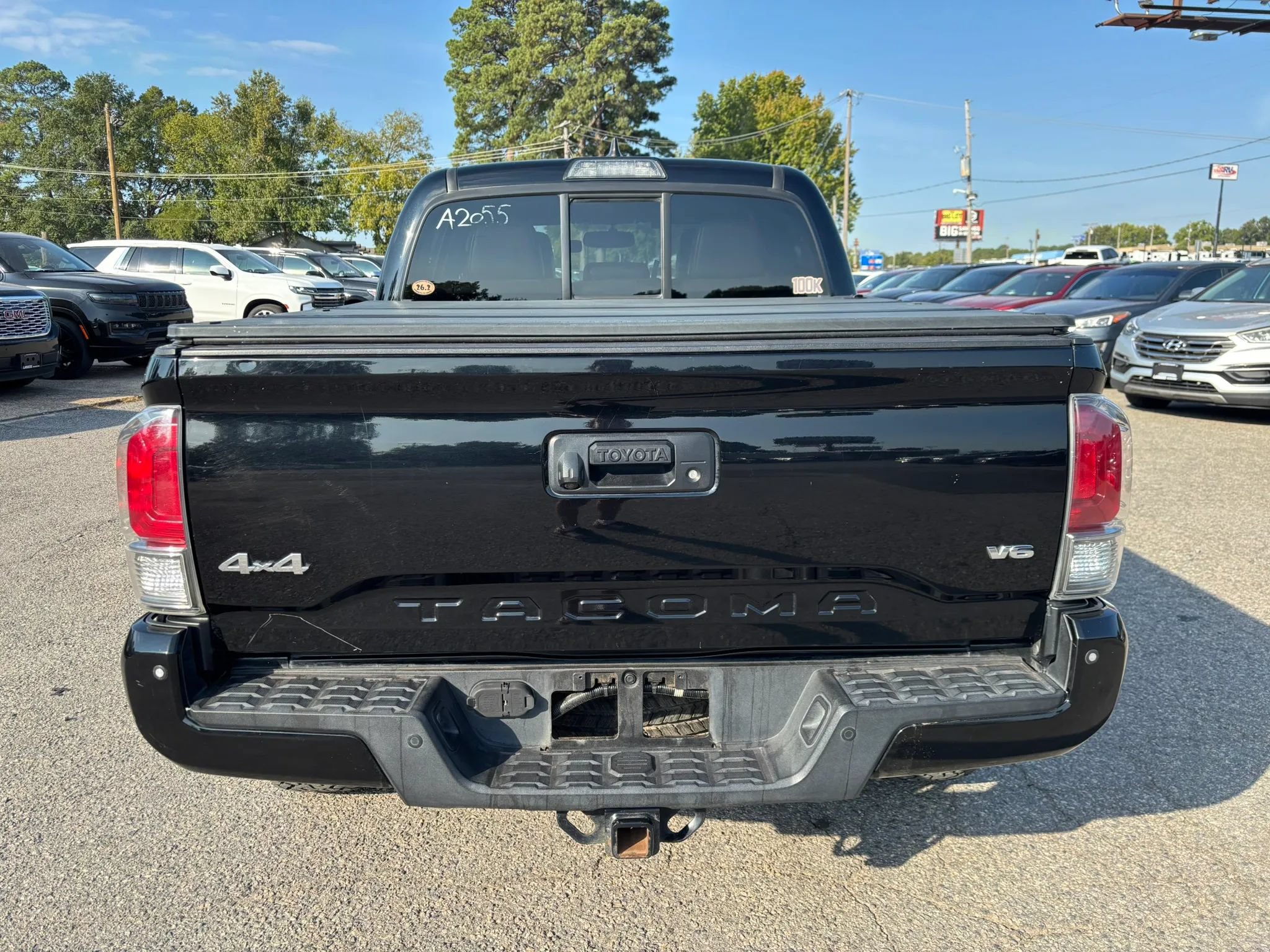 Used 2016 Toyota Tacoma Limited w/ Towing Package AWD/4WD image 4