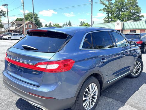 Used 2018 Lincoln MKX Select w/ Select Plus Package AWD/4WD image 5