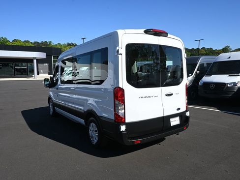 Used 2023 Ford Transit 350 XLT image 4