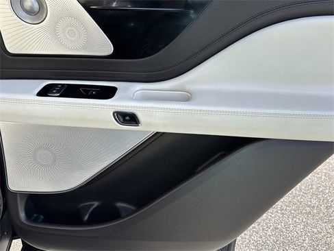 Used 2020 Lincoln Aviator Black Label w/ Dynamic Handling Package image 16