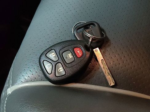 Used 2015 Chevrolet Express 2500 Extended image 54