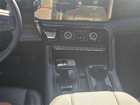 Used 2025 GMC Sierra 1500 AT4 w/ AT4 Premium Package image 18