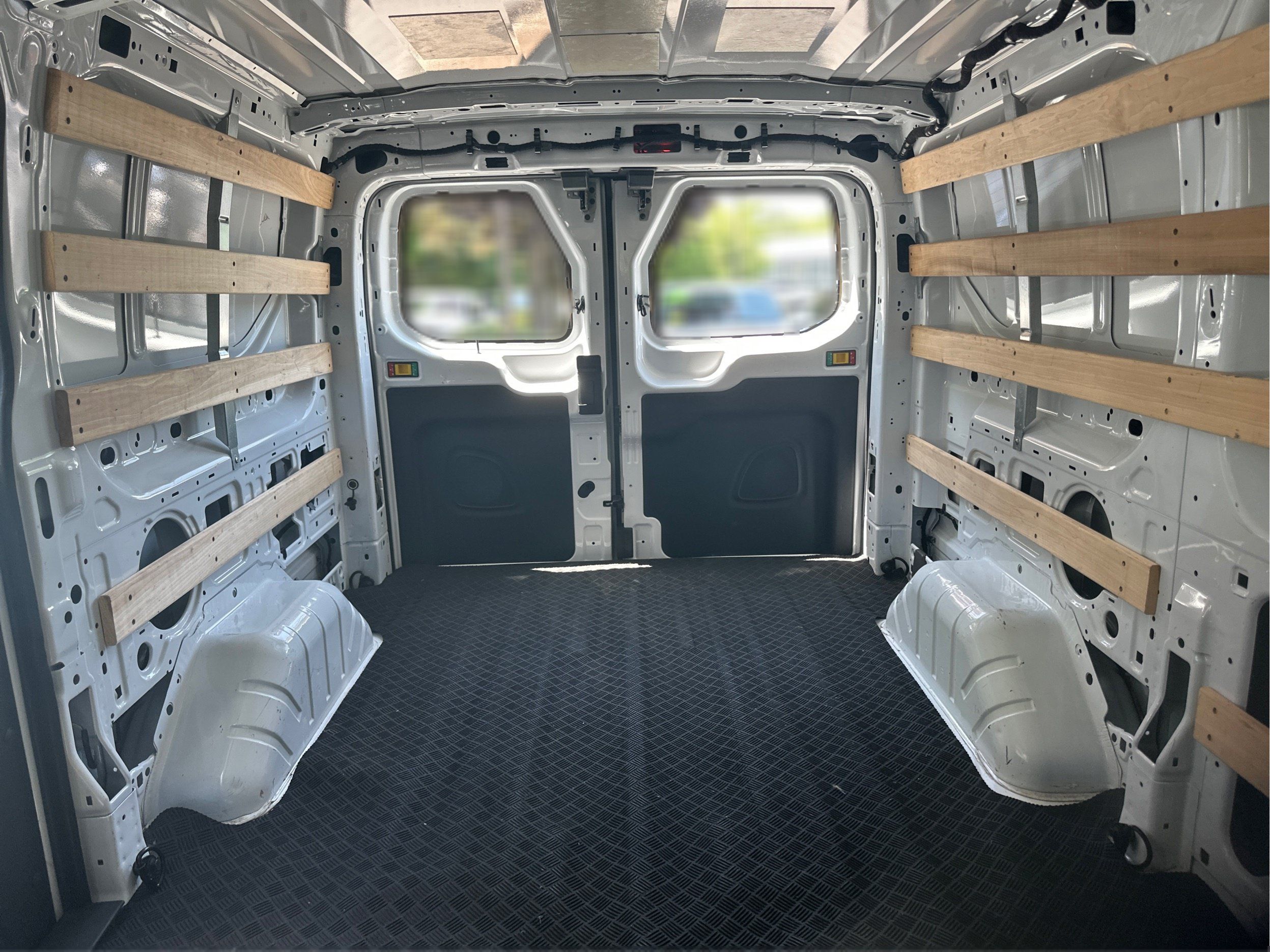 Used 2024 Ford Transit 250 Low Roof w/ Exterior Upgrade Package RWD image 30