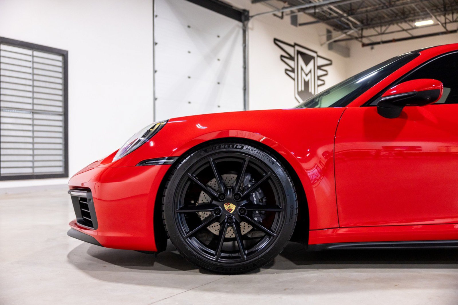 Used 2024 Porsche 911 Carrera RWD image 18
