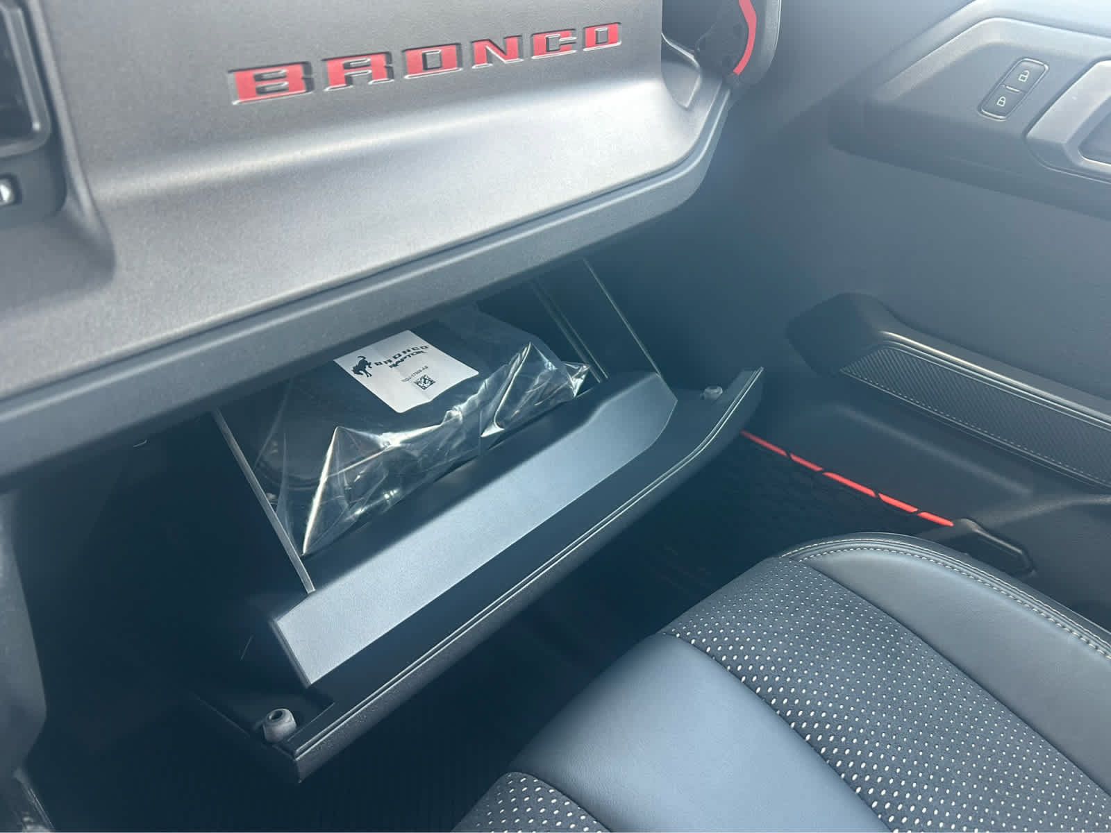 New 2026 Ford Bronco Raptor w/ Interior Carbon Fiber Pack AWD/4WD image 66
