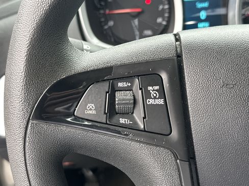 Used 2016 Chevrolet Equinox LS image 24