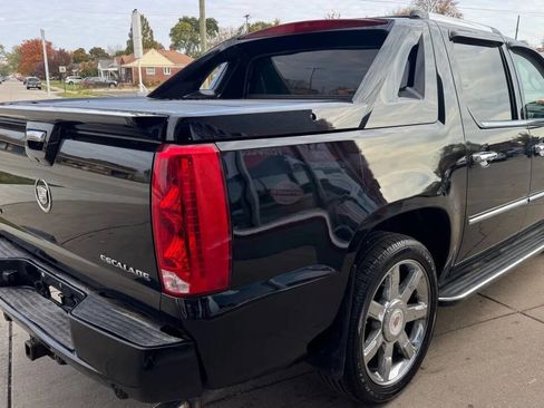 Used 2012 Cadillac Escalade EXT Luxury image 5