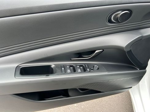 New 2026 Hyundai Elantra SEL Sport Premium FWD image 11