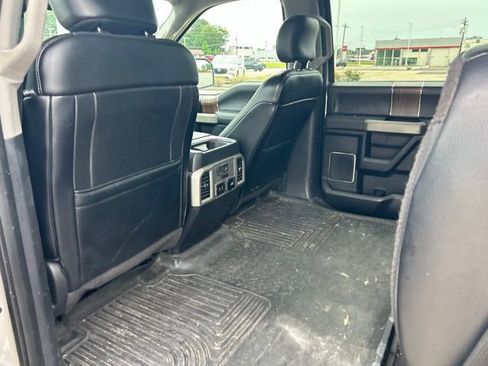 Used 2017 Ford F150 Lariat w/ Equipment Group 502A Luxury RWD image 19