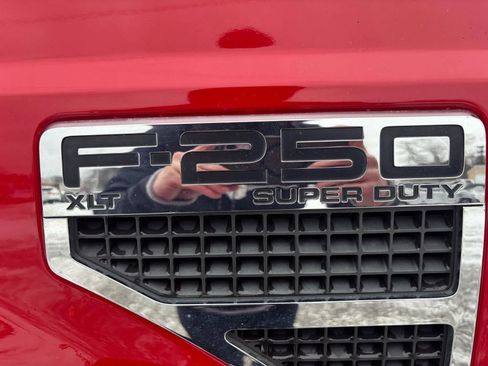 Used 2010 Ford F250 XLT image 12